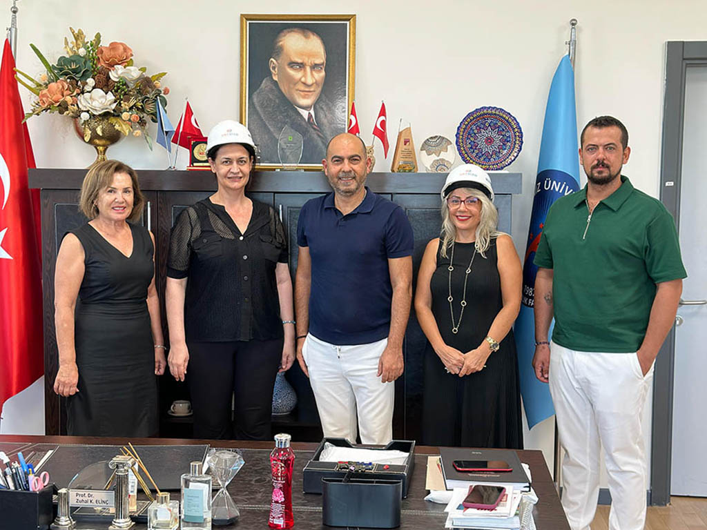 Prof. Dr. Zuhal Kaynakcı Elinç ve Doç. Dr. Ayşegül Durukan Arslan’ı Ziyaret Ettik